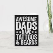 パパ素晴らしはタトゥーとベーアールの父親の日_を持っている カード (正面)