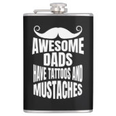 パパ素晴らしはタトゥー黒フラスコ8oz持っている フラスク (正面)