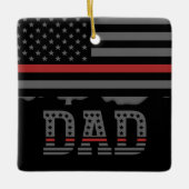 パパ薄型レッドライン消防士のパパギフト セラミックオーナメント (正面)