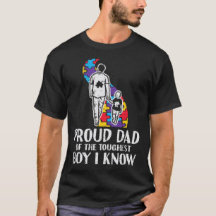 パパ誇りを持ったタフストボーイ自閉症啓発Asdダディ Tシャツ
