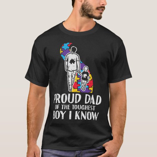 パパ誇りを持ったタフストボーイ自閉症啓発Asdダディ Tシャツ (正面)