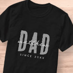 パパ20XXモダンエレガントシンプル以降 Tシャツ<br><div class="desc">このシンプルデザインモダンはサンセリフタイポグラフィで構成される。</div>
