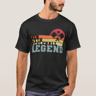 パパ：男、神話、ピックボール伝説 Tシャツ
