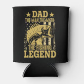 パパ – 男、神話、魚釣り伝説 缶クーラー (正面)