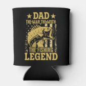 パパ – 男、神話、魚釣り伝説 缶クーラー (裏面)