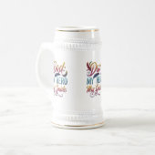 パパ:私のヒーロー、私のガイド – Stein 22 oz ビールジョッキ (正面左)