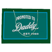 パパEstに昇格。2023年、初めての父 ラージペーパーバッグ (裏面)