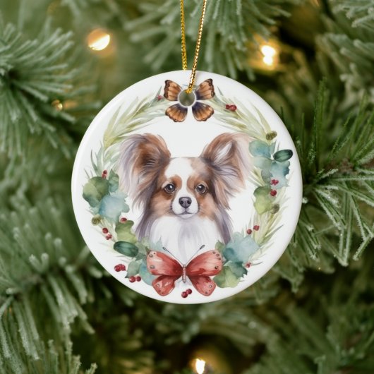 パピヨンのクリスマスリース お祭り気分の子犬 セラミックオーナメント (ツリー)