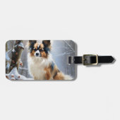 パピロンは雪のクリスマスを許す ラゲッジタグ (正面横)