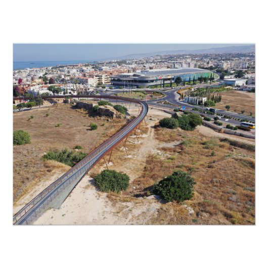 パフォスウォークウェイアンドキングスアベニューモール ポスター (正面)