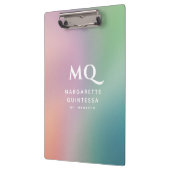 パモダンステルカラフルとホワイトモノグラムイニシャル クリップボード (左)