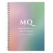 パモダンステルカラフルとホワイトモノグラムイニシャル ノートブック (正面)