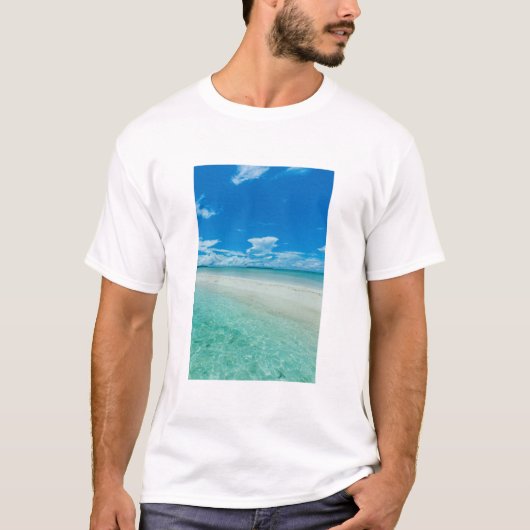 パラオの青い熱帯海の風景 Tシャツ (正面)
