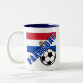 パラグアイの世界のサッカーファンのTシャツ ツートーンマグカップ (左)