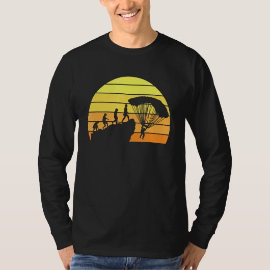 パラシュート進化レトロサンセットアート Tシャツ (正面)