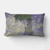 パラソルを持つ女性byクロード・モネ，ヴィンテージ・アート ランバークッション (正面)