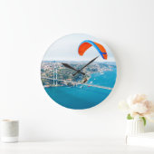 パラモーターズパイロットオ飛んでいるーバザボスフォロス ラージ壁時計 (ホーム)