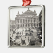 パリのオペラハウスの眺め、1890-99年 メタルオーナメント (左)