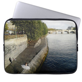 パリのカップル ラップトップスリーブ