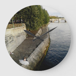 パリのカップル ラージ壁時計