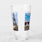 パリのカフェでのワインボトル2杯 タンブラーグラス (左)