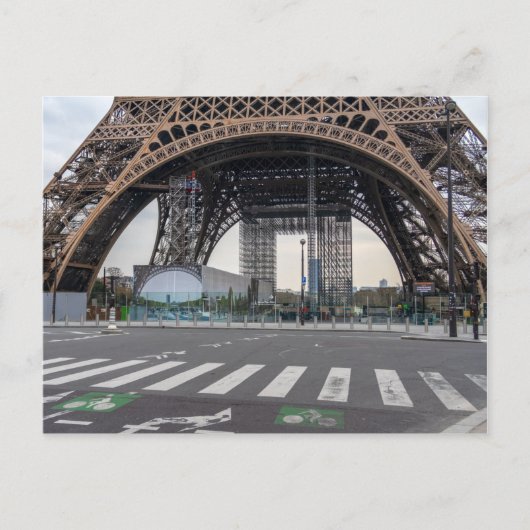 パリのコロナウイルス封鎖中のエッフェル塔 ポストカード (正面)