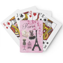 パリのシックでガーリーなピンクのファッション