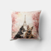 パリのバレンタインデー – 犬のカップル – クッション (裏面)