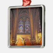 パリのラ・サント・シャペルの下礼拝堂, 2 メタルオーナメント (左)