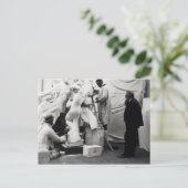 パリの彼のスタジオのオーギュスト・ロダン ポストカード (スタンド正面)