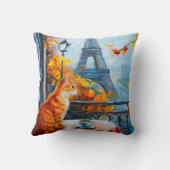 パリの秋 | ジンジャーキャット・アット・ア・カフェ クッション (裏面)