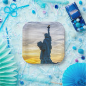 パリの自由の女神のレプリカに関する夕日 ペーパープレート (パーティー)