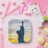 パリの自由の女神のレプリカに関する夕日 ペーパープレート (パーティー)