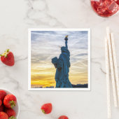 パリの自由の女神像の夕焼け スタンダードカクテルナプキン (インサイチュ)