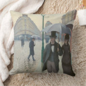 パリの通りの雨の日 クッション (ブランケット)