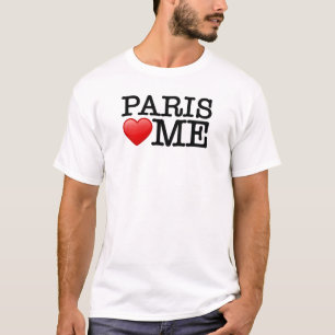 パリは私を愛し、私はパリを愛している Tシャツ