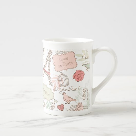 パリピンクの花のエッフェル塔 ボーンチャイナマグカップ (右)