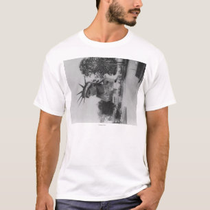 パリ公園の自由の女神の頭部 Tシャツ
