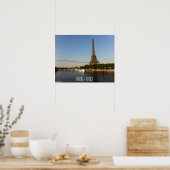 パリ，フランス – スカイライターがエッフェルタワーのそばを飛ぶ ポスター (キッチン)