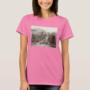 パリ: Les Halles、C1900 Tシャツ
