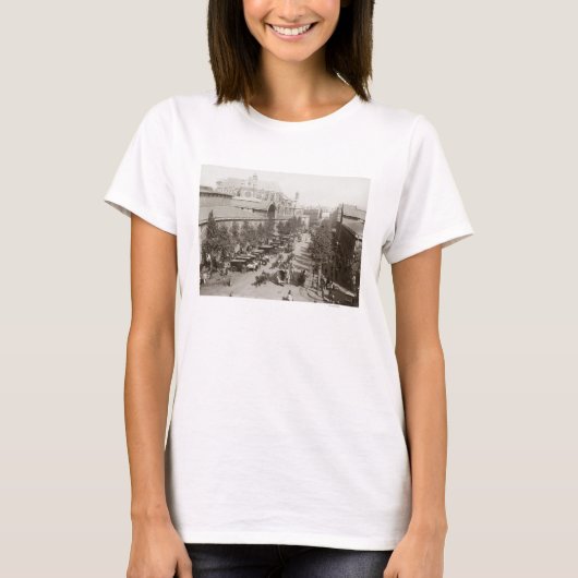 パリ: Les Halles、C1900 Tシャツ (正面)