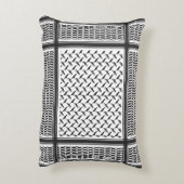 パレスチナ人クフィヤ黒白シェマグ アクセントクッション (裏面(縦))