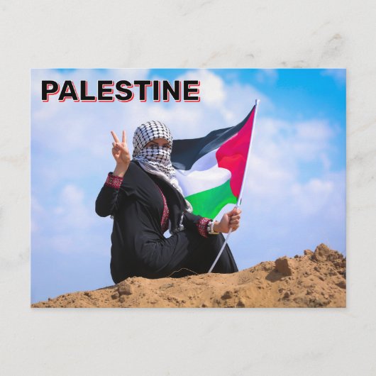 パレスチナ国旗を掲げた女性 ポストカード (正面)