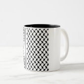 パレスチナ黒クフィヤマググ ツートーンマグカップ (正面右)