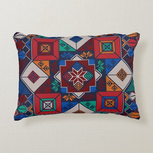 パレ伝統的スティナ刺繍タスリーズカラフル アクセントクッション (正面)