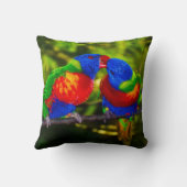 パロカラフルットのキスをするカップル クッション (裏面)