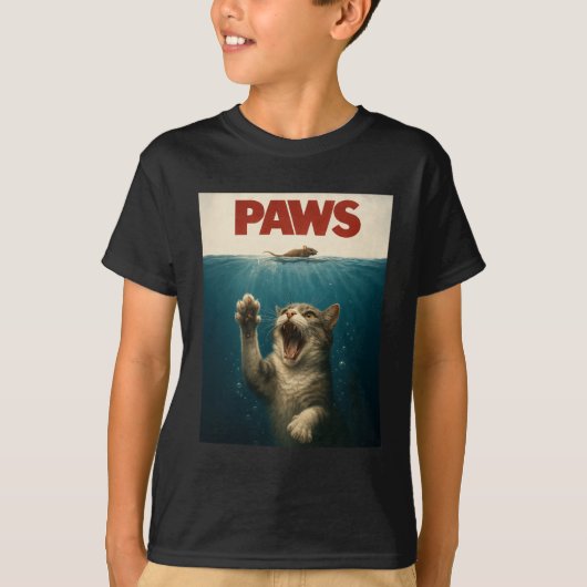 パロディー猫がかわいい驚いたネズミを追う Tシャツ (正面)