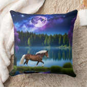 パロミノのベルギーホースの下の紫の星空 クッション (ブランケット)