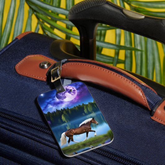 パロミノのベルギーホースの下の紫の星空 ラゲッジタグ (正面インサイチュ1)