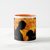 パワーまたは愛を選択 ツートーンマグカップ (中央)